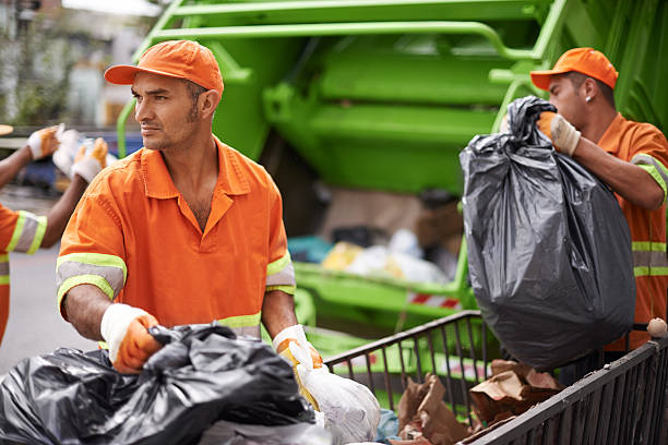 Best Commercial Cleanout Services  in Janesville, IA